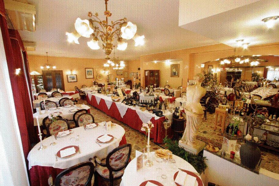 Hotel Nastro Azzurro Monguzzo Buitenkant foto