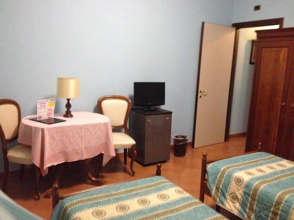 Hotel Nastro Azzurro Monguzzo Buitenkant foto